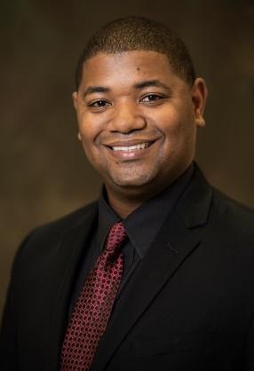 Trenton Davis Headshot