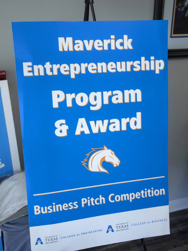 MavPitch Program Award Banner