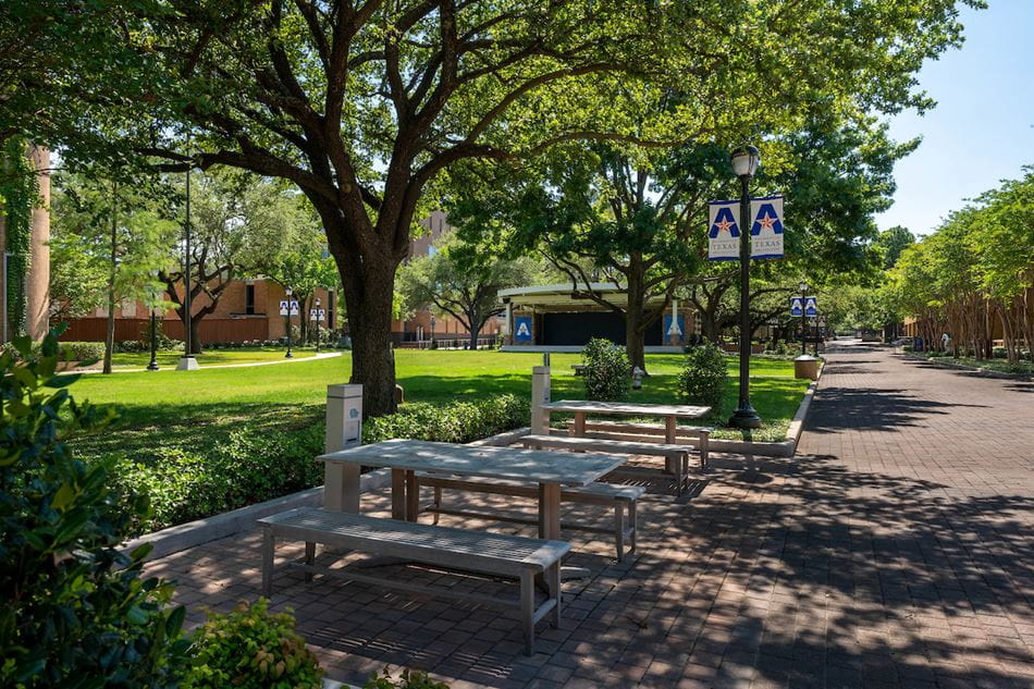 Outdoor photo on the University of Texas at Arlington campus