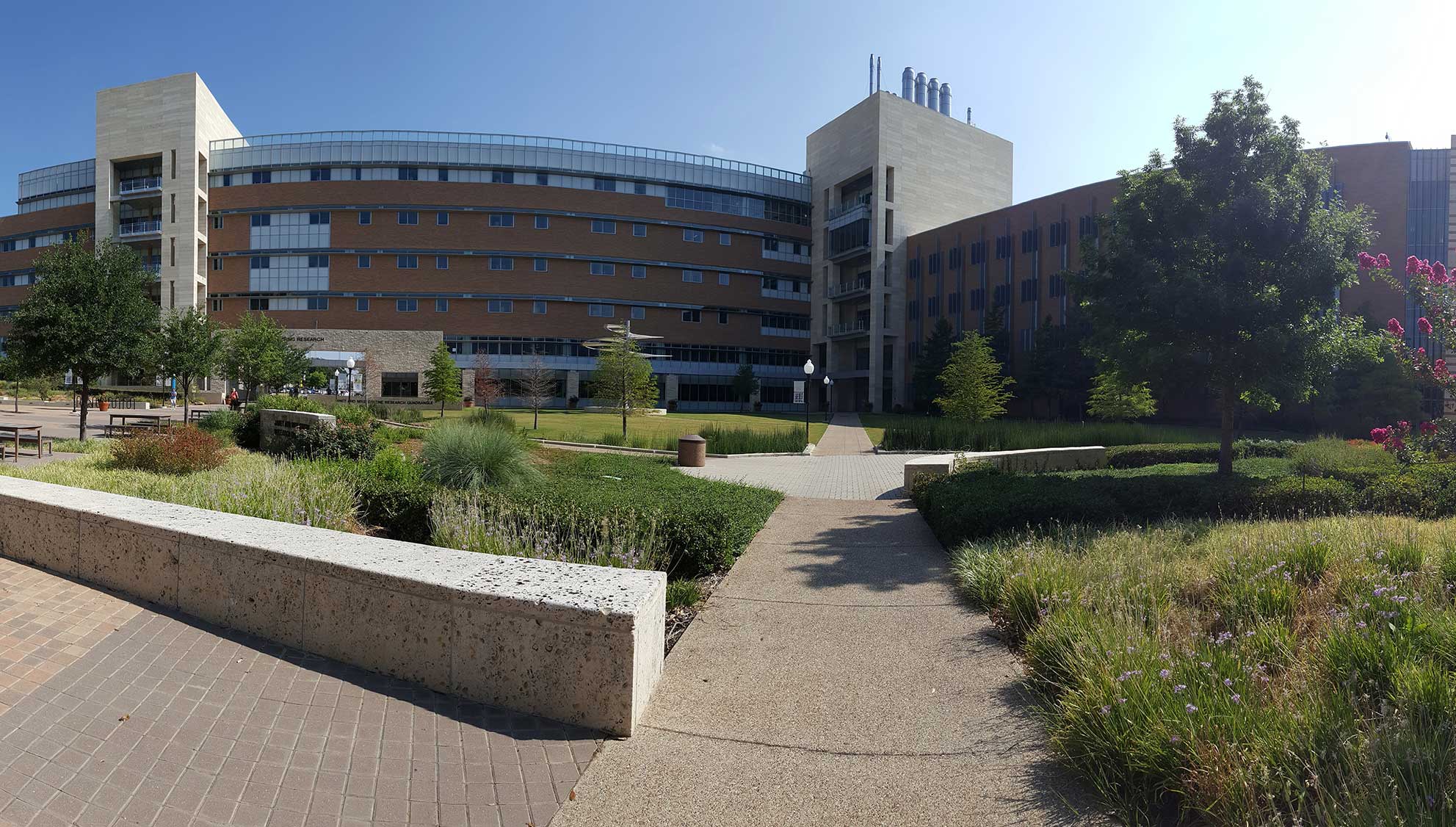 UTA College of Engineering Mike and Janet Greene Research Quad and Engineering Research Building