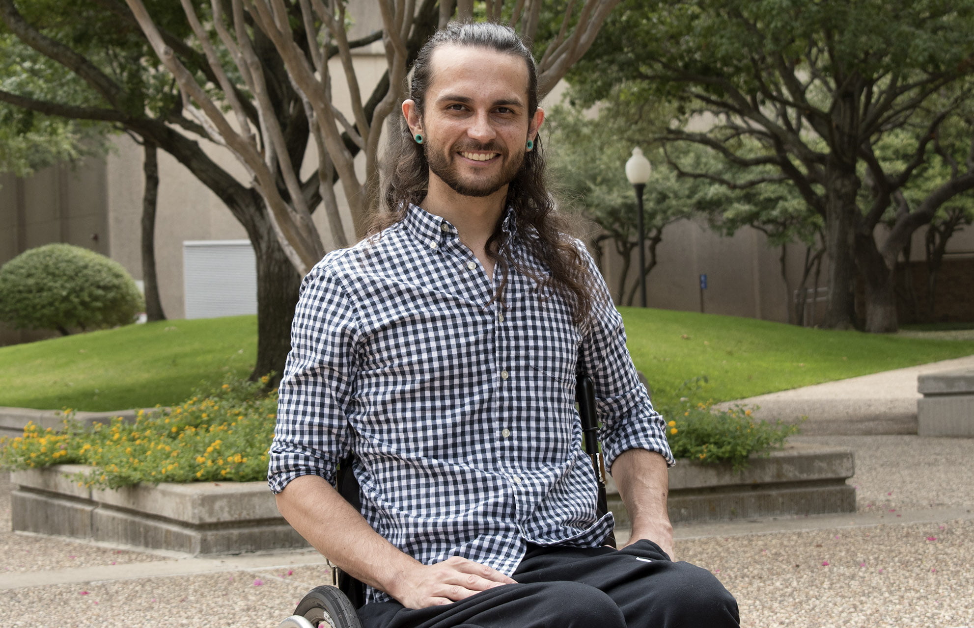 UTA electrical engineering student Jordan Baker