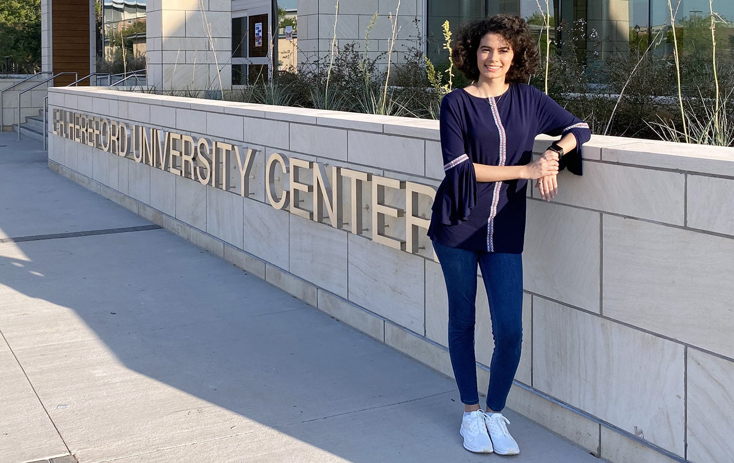 UTA electrical engineering student Nazeeha Giotis