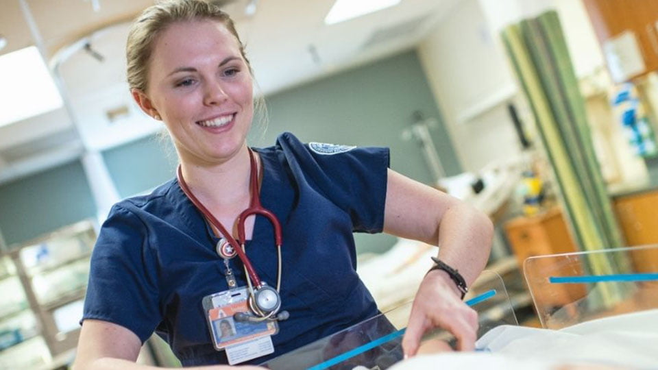nursing student in the smart hospital