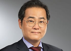 Kyeong Rok Ryu
