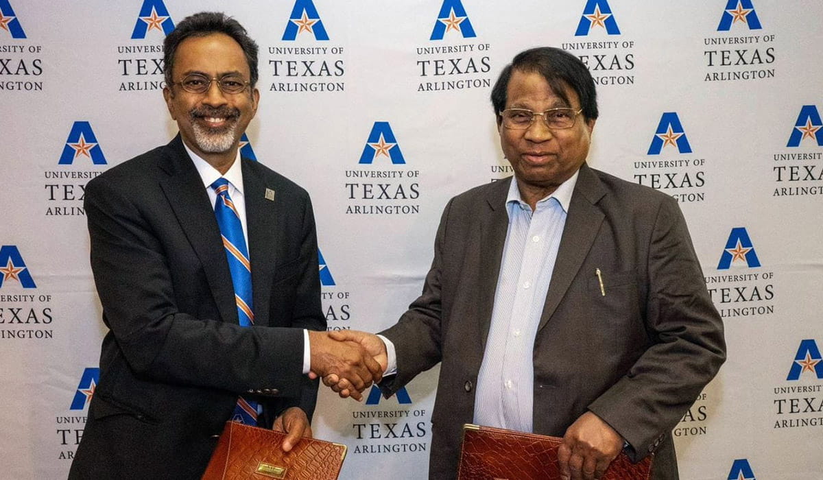 photo of Pranesh Aswath and representative from Vellore Institute of Technology