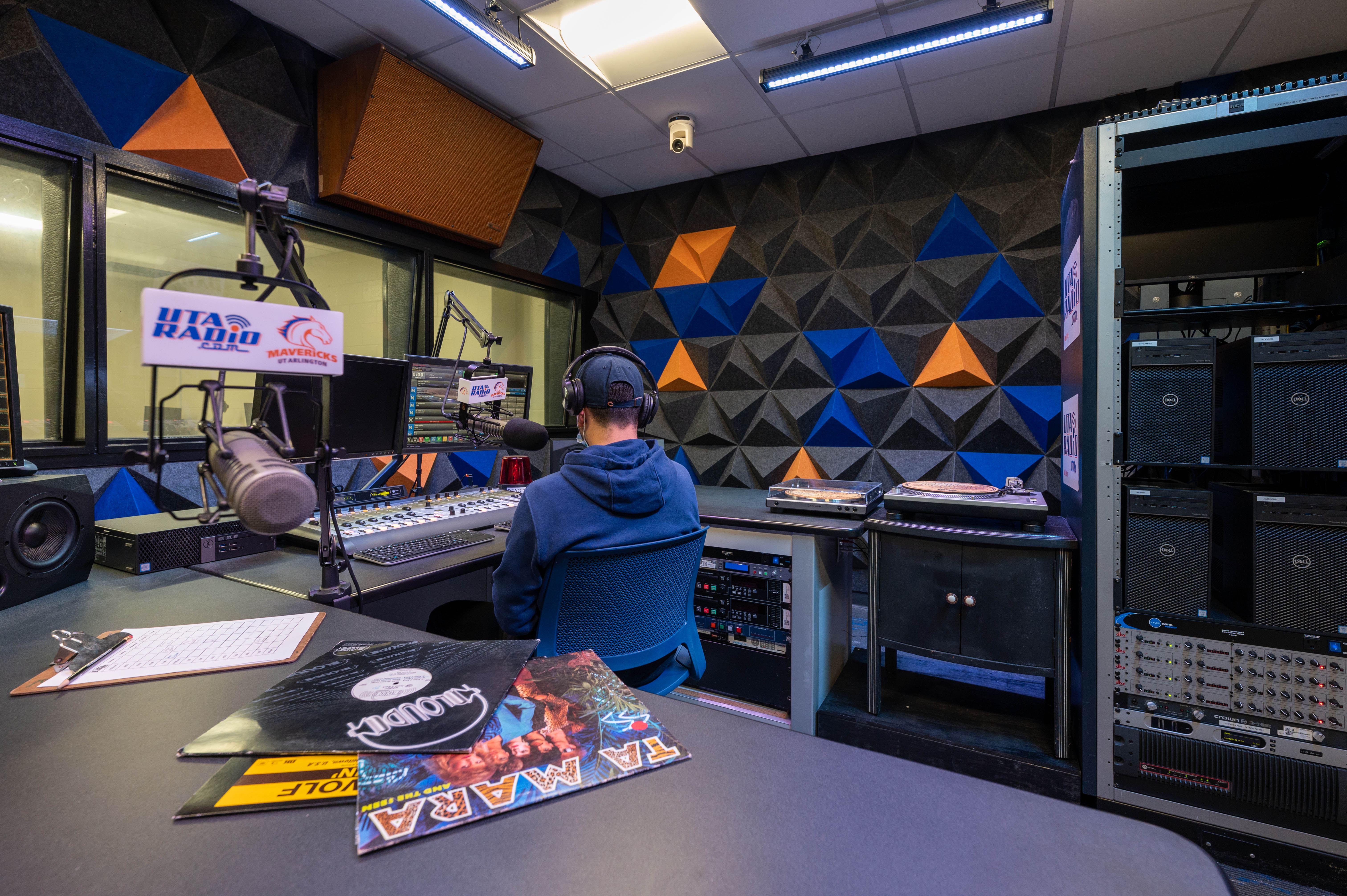 UTA Radio studio remodel spring 2021" _languageinserted="true