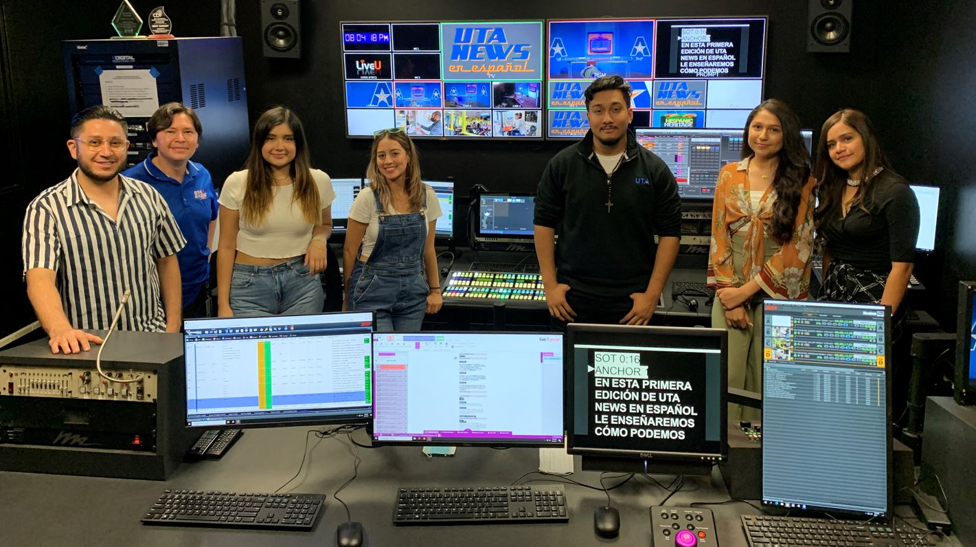 Students in UTA’s Hispanic Media Initiative with program director Julian Rodriguez, second from left" _languageinserted="true