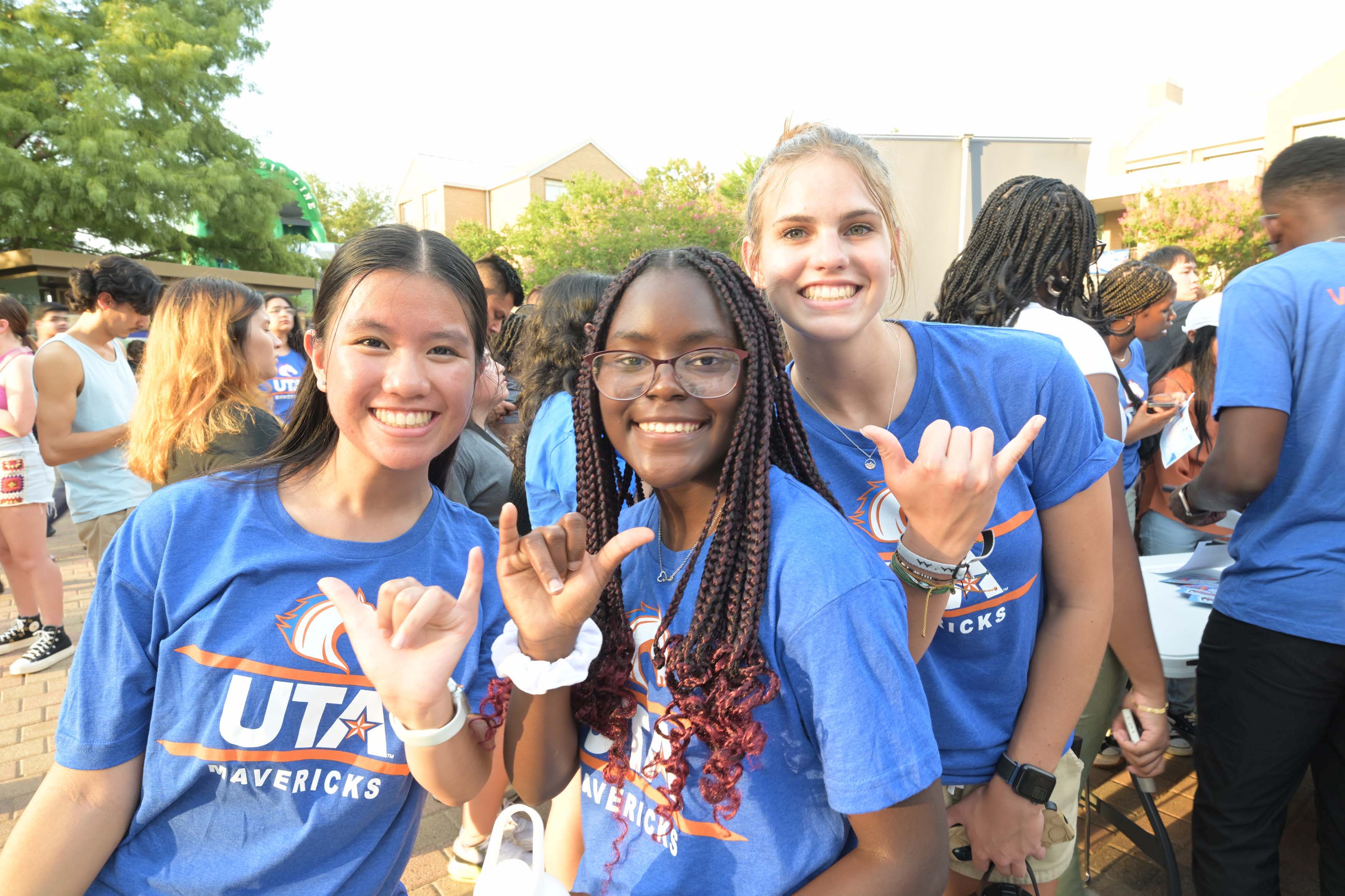 Students at a MavsMeet afterparty