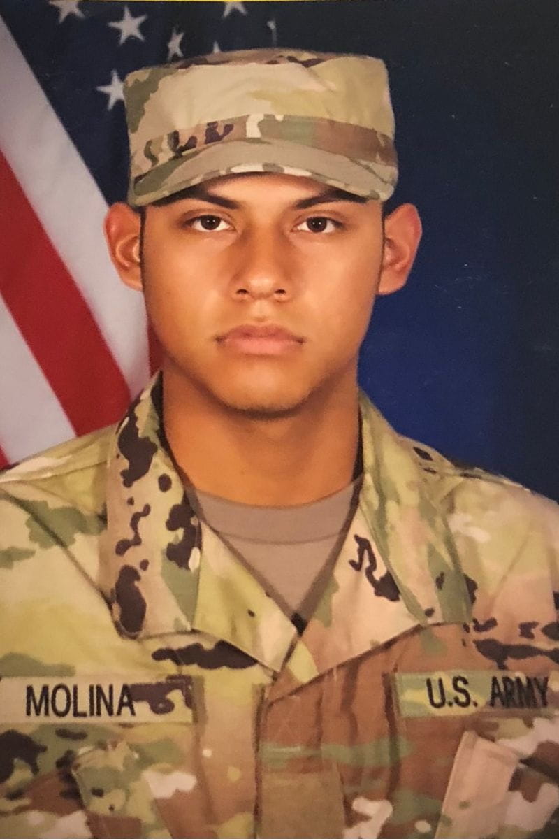 Military headshot of UTA student veteran Sebastian Molina" _languageinserted="true