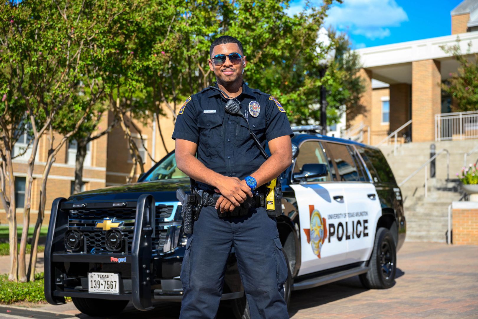 Image of a UTA PD officer 