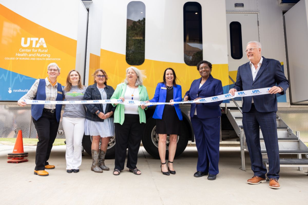 UTA launched its Mobile Simulation Lab on Friday, March 28, 2025." _languageinserted="true
