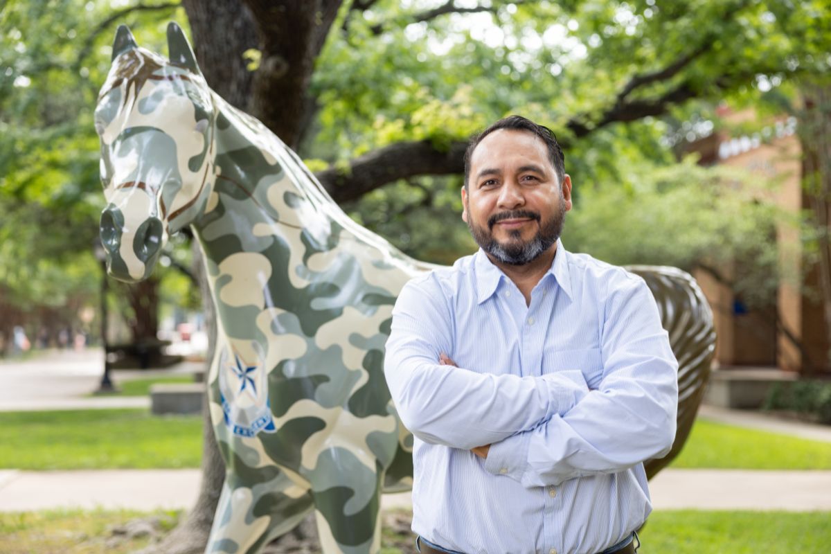 Army veteran Rafael Renteria is taking classes at UTA to become a teacher