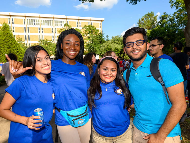 image of smiling students