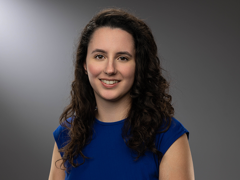 Allison Ogle Headshot