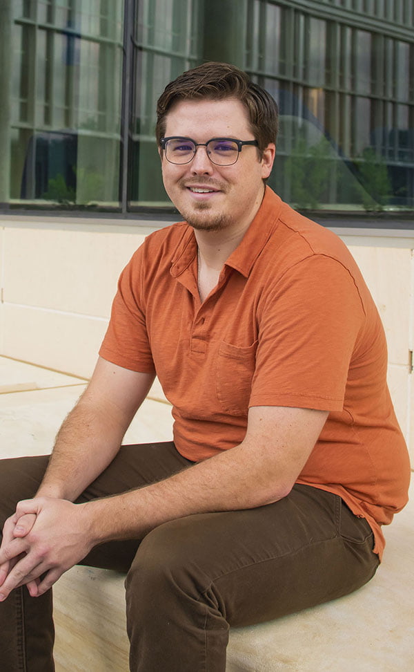 graduate student at seir building in the uta campus